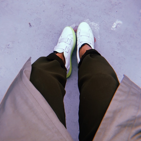 CHEERS, NICE TO MEET YOU 🥂 - Picture 8 of 12